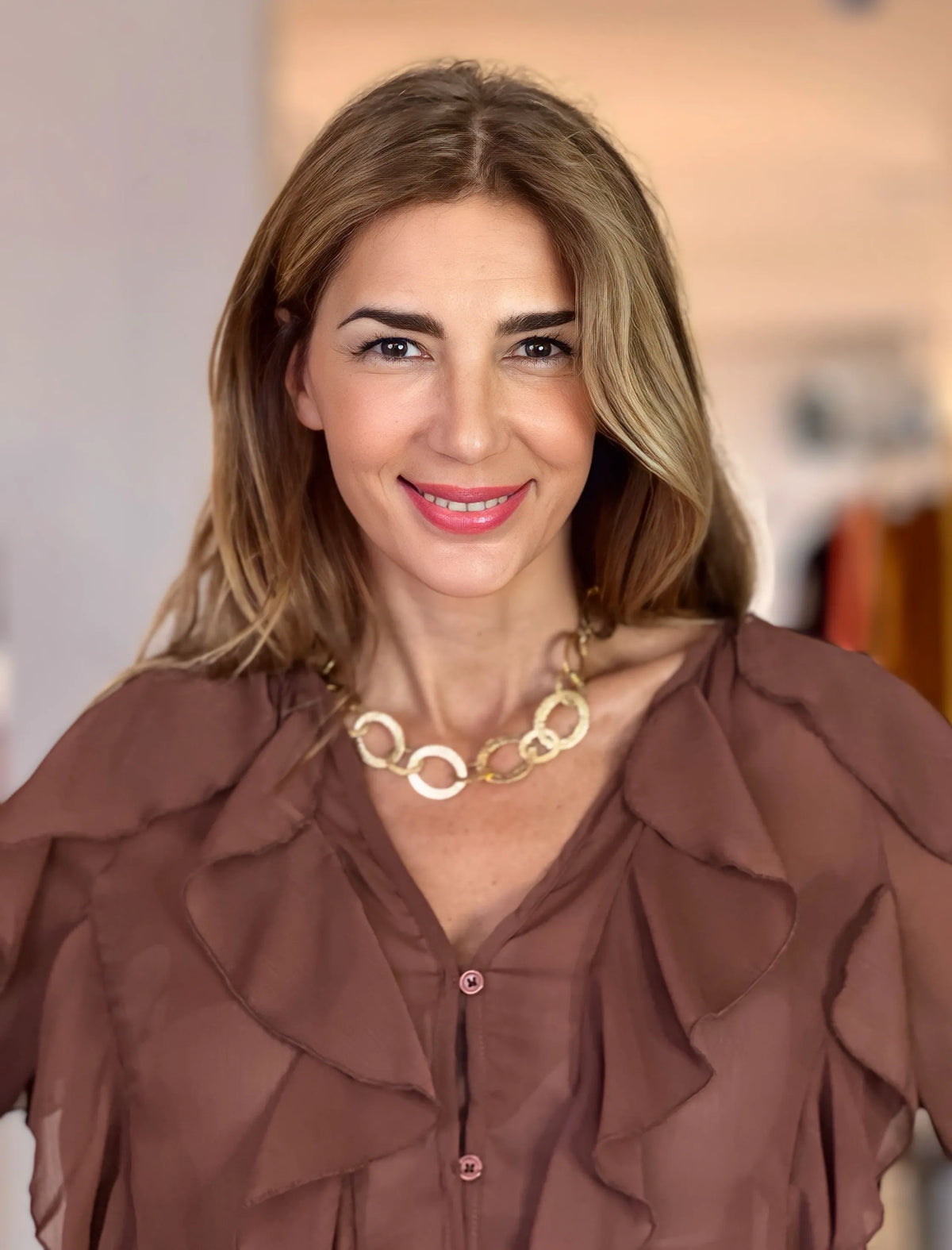 Camisa marrón gasa volantes chic