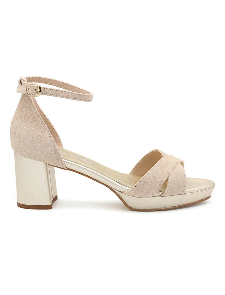Sandalia Astrid Beige