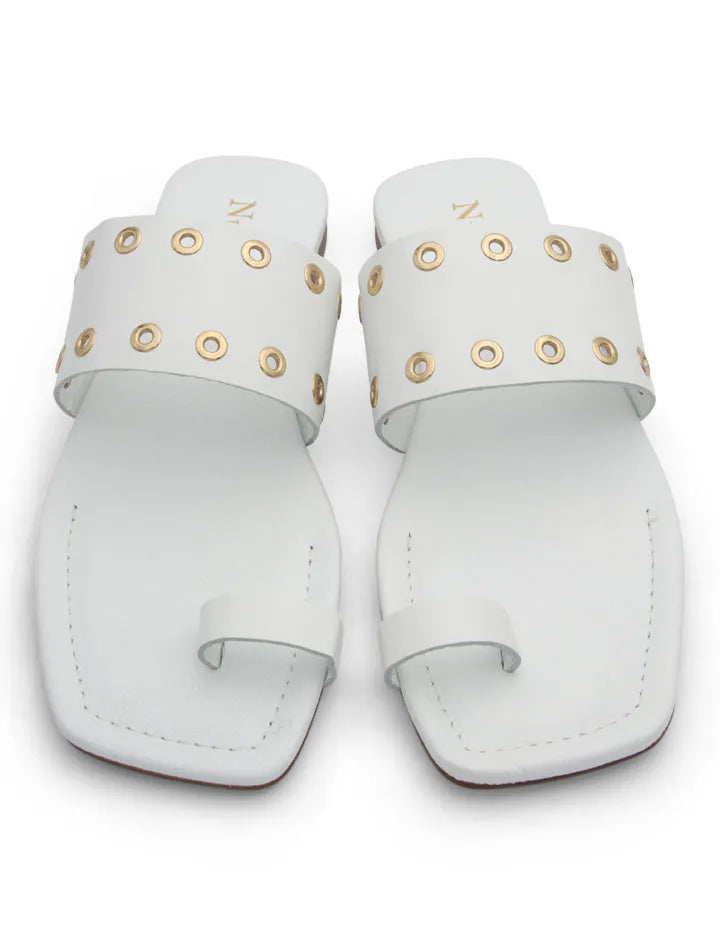 Sandalia cool de tachas blanco