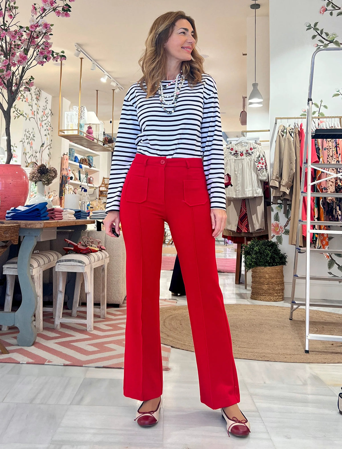 Pantalón ideal de bolsillos rojo