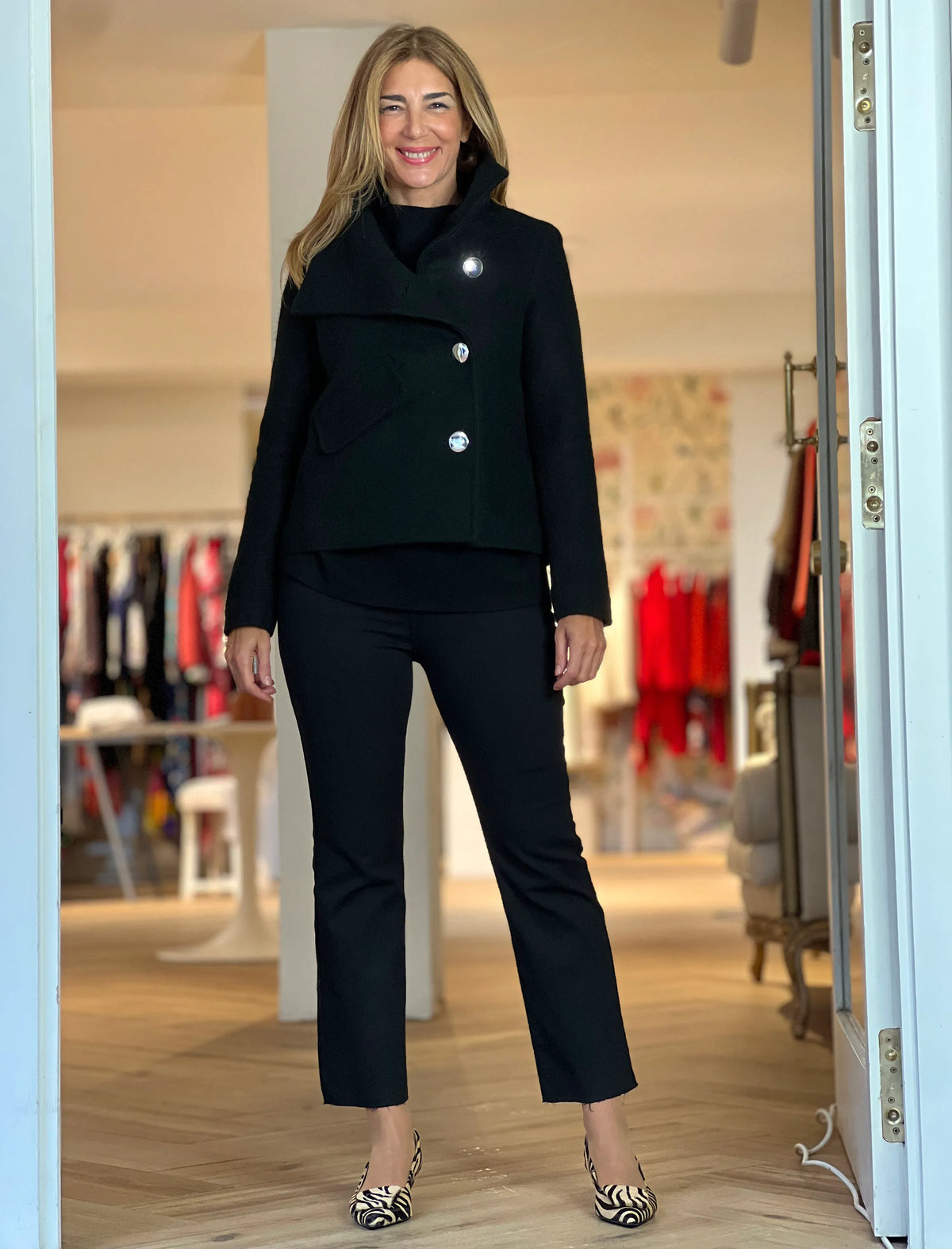 Chaqueta supersuave de botones negro