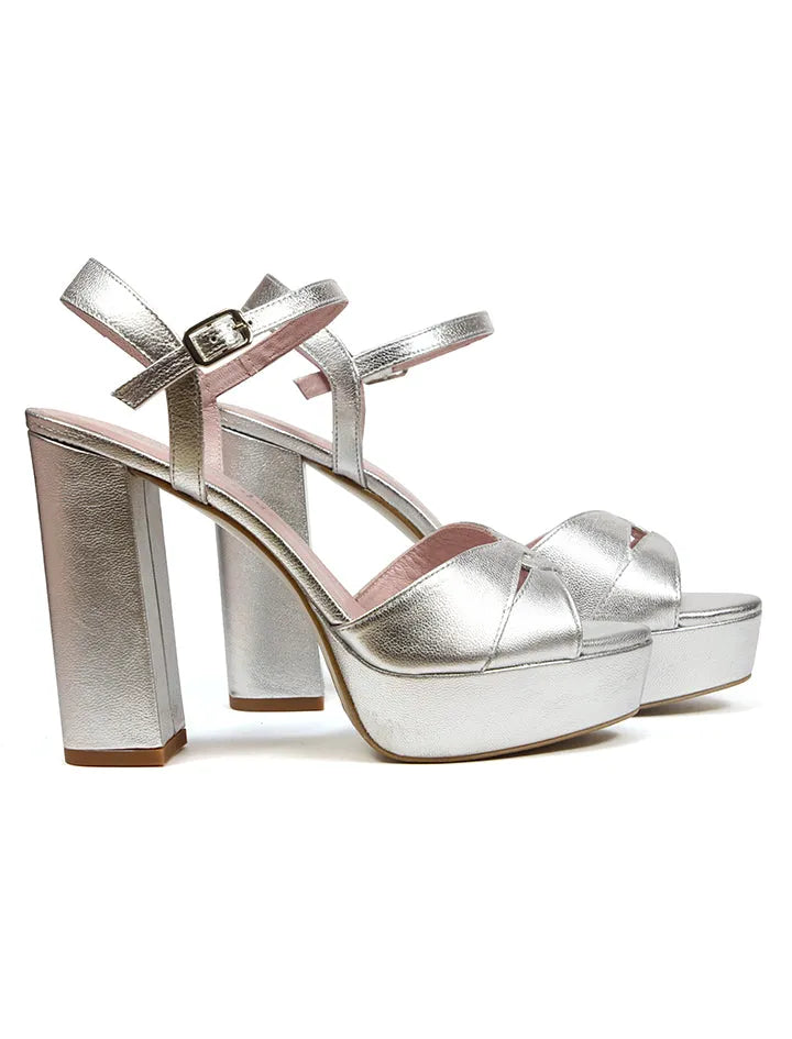 Sandalia Fabulosa Plata ÚLTIMO 7-9
