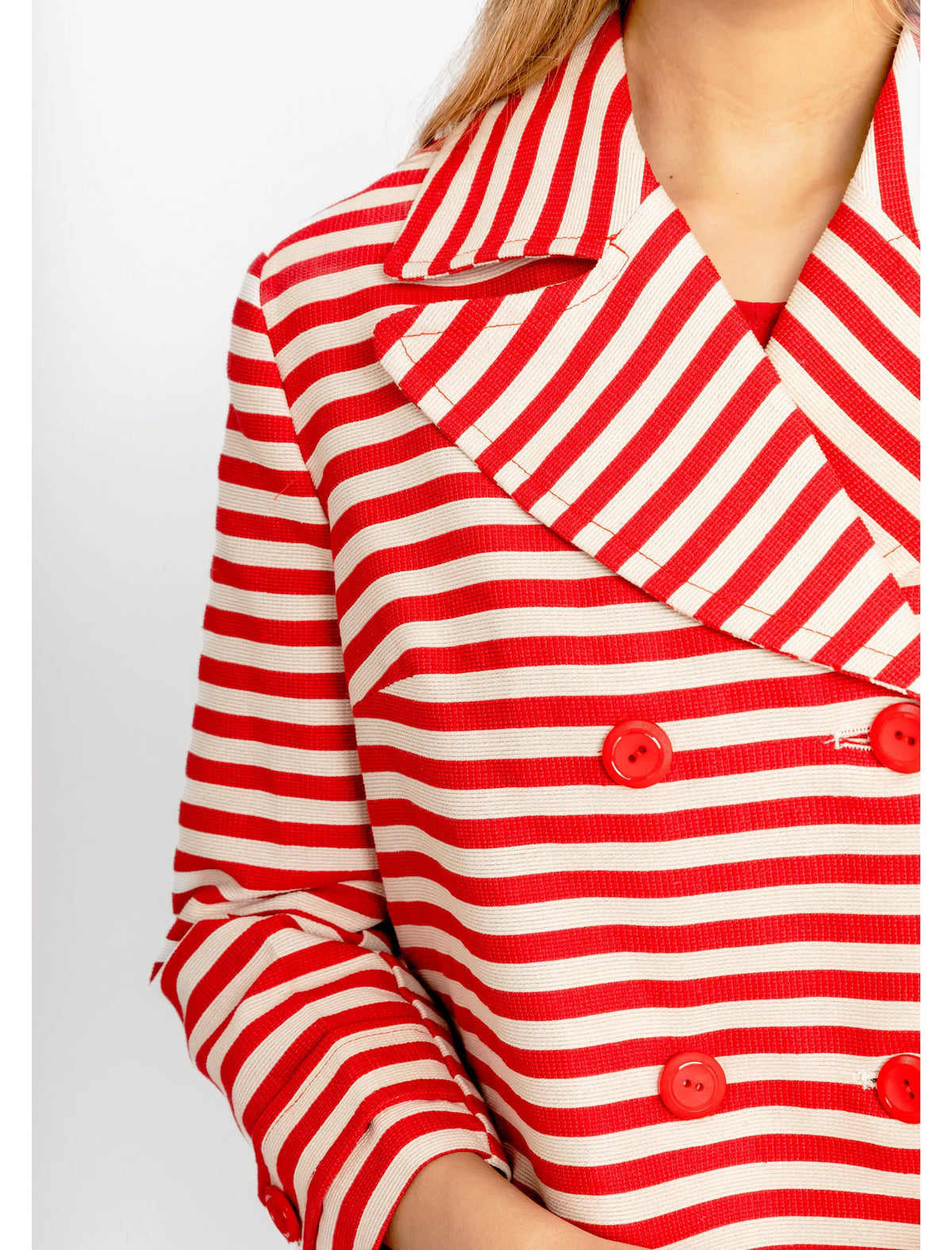Chaqueta superbonita rayas rojas
