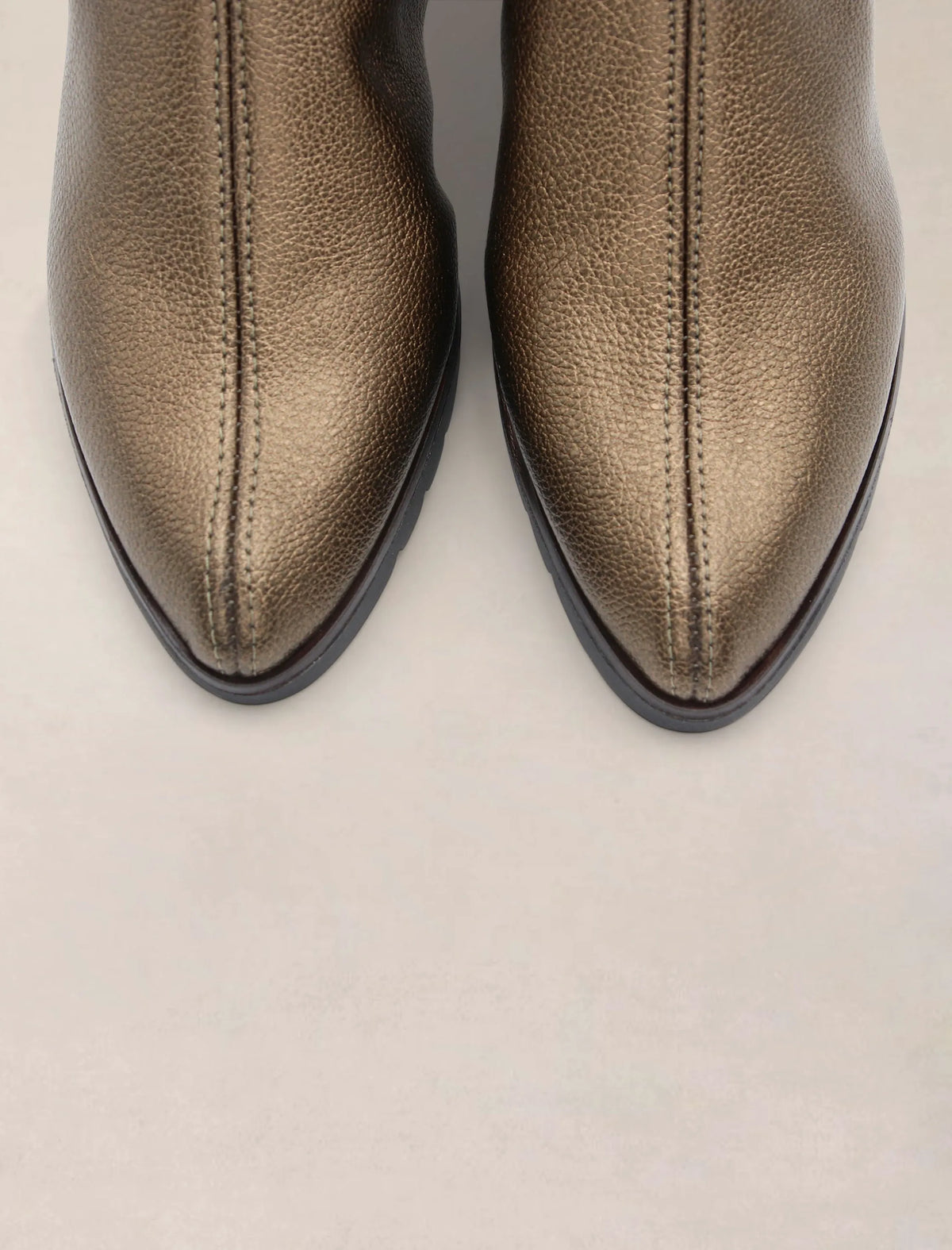 Bota Fondo de Armario Bronce