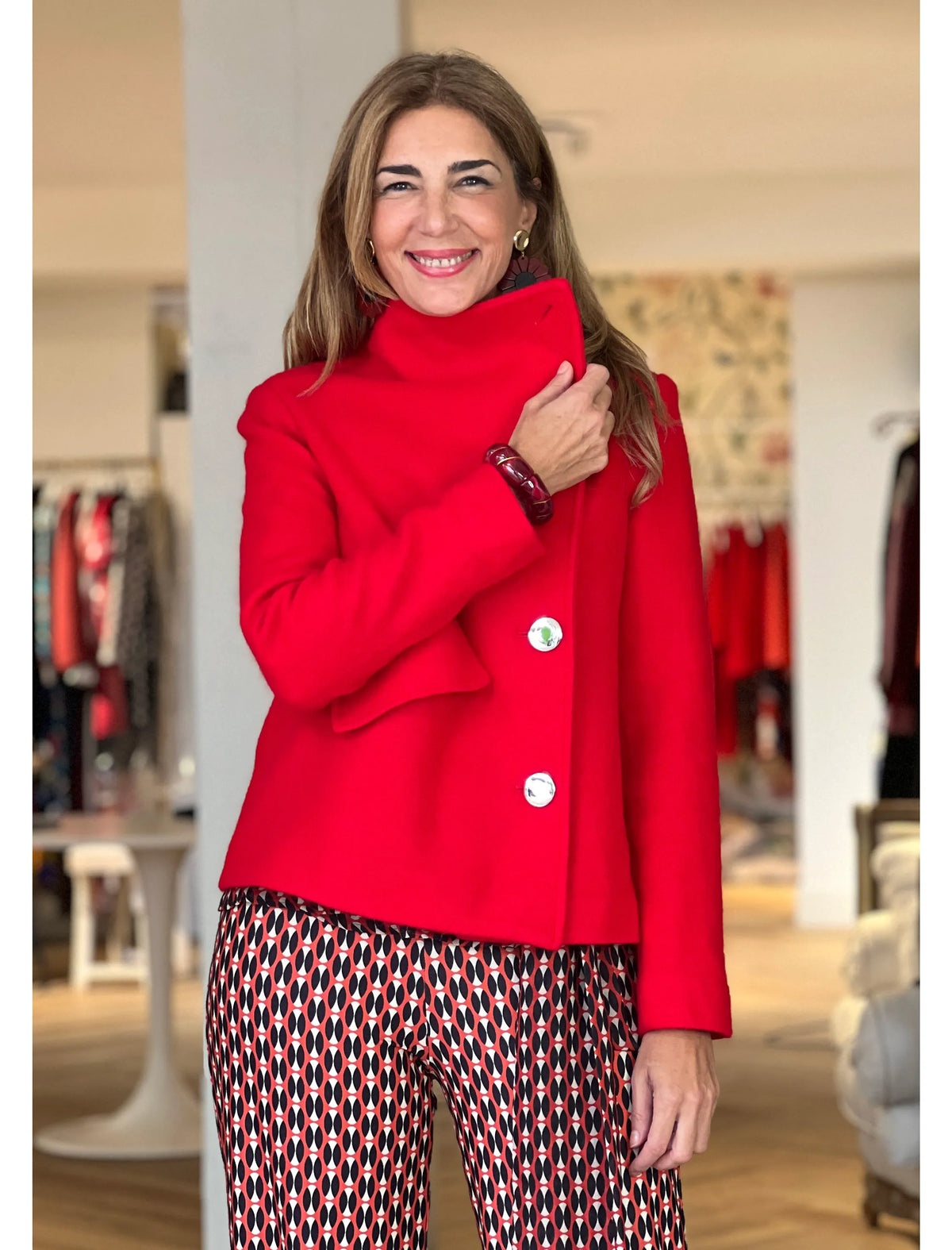 Chaqueta supersuave de botones roja