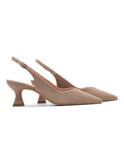 Zapato de salón favorecedor taupe
