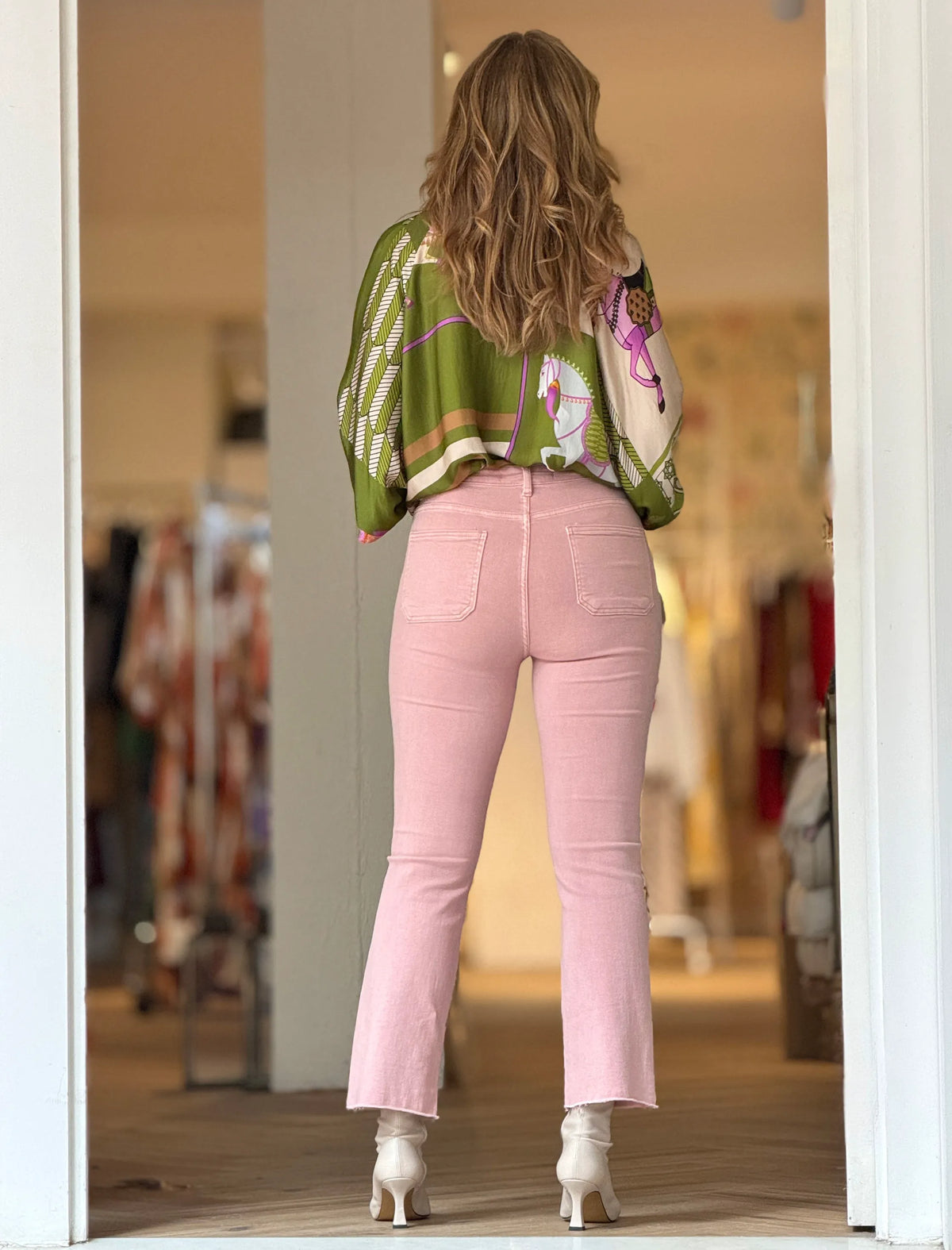 Pantalón vaquero rosa elástico