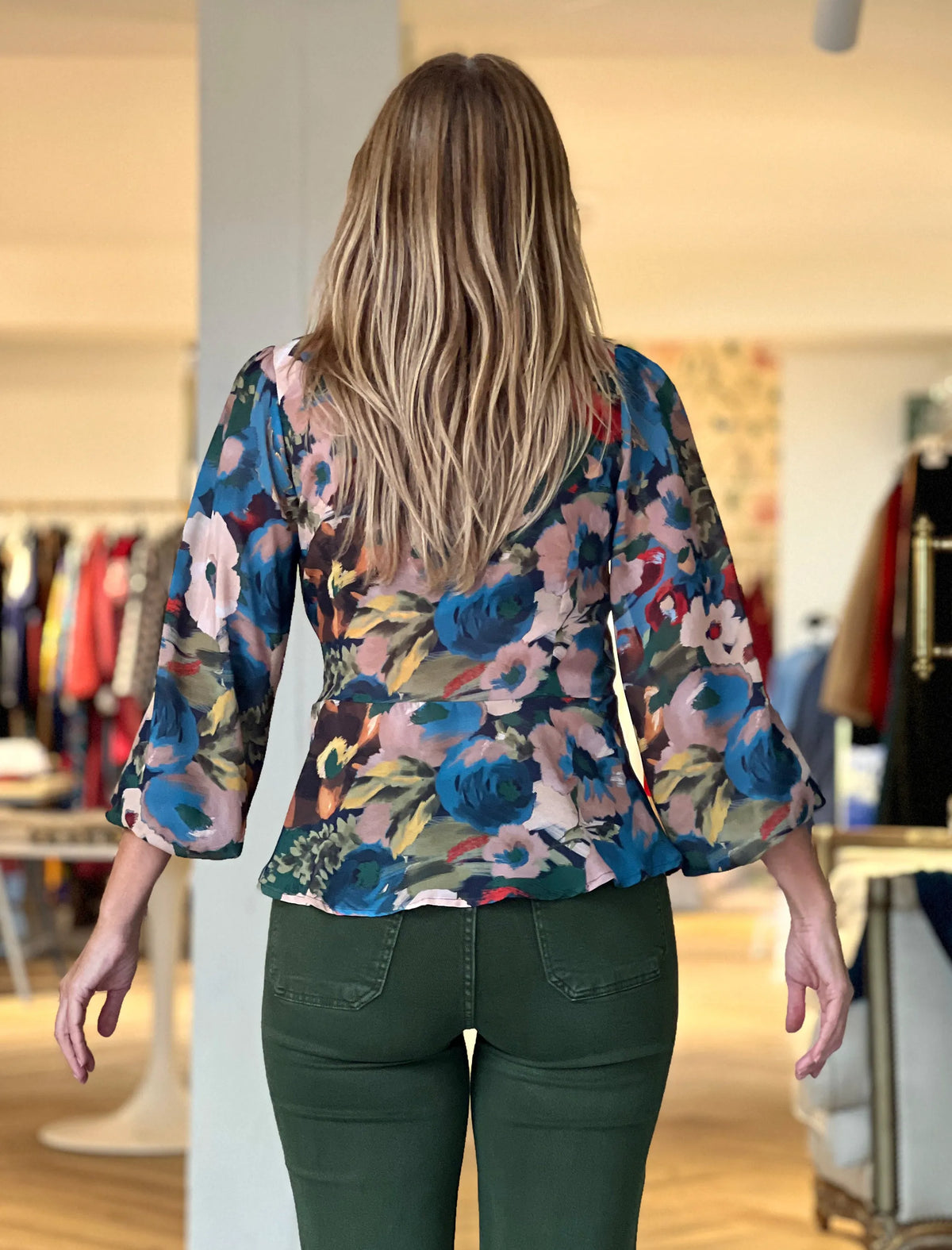 Camisa cruzada fluida flores