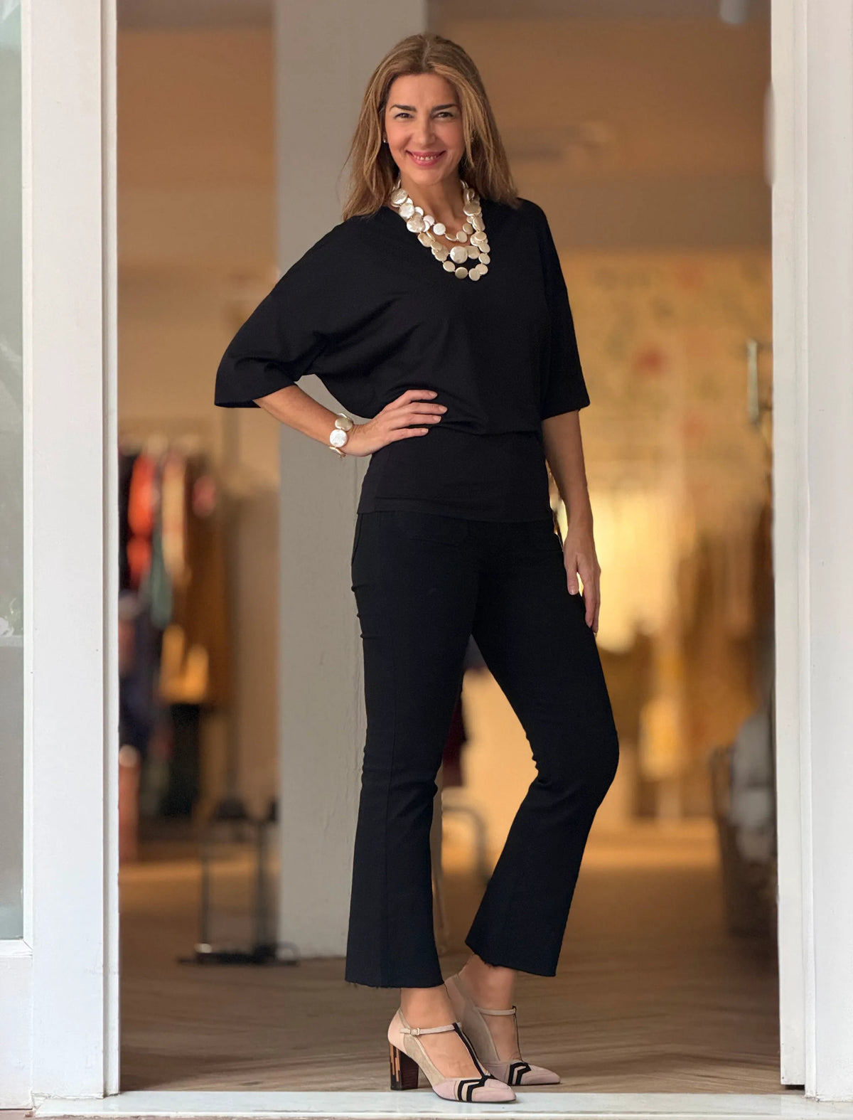 Pantalón vaquero negro bolsillos