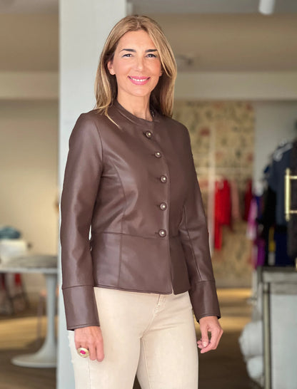 Chaqueta muy chic choco