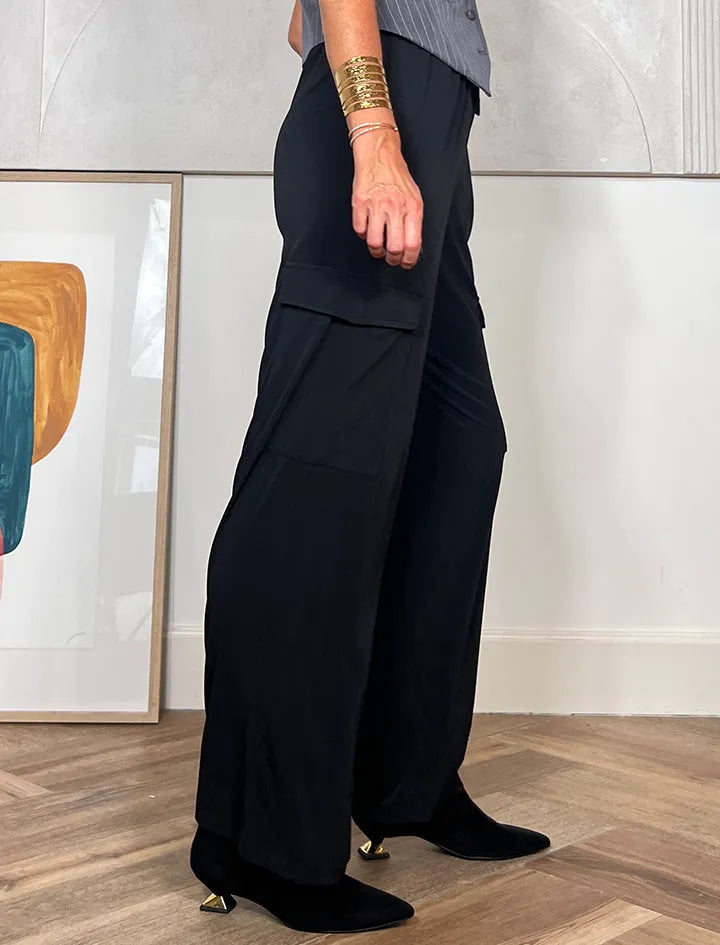 Pantalón cargo perfecto negro