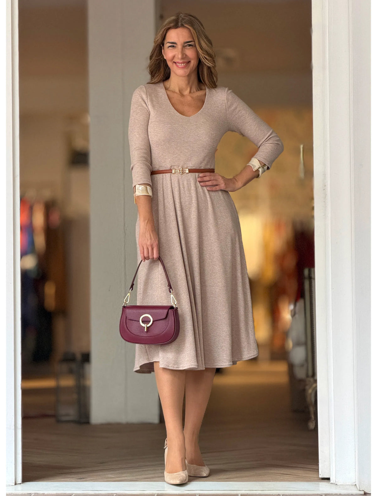 Vestido fondo de armario suave beige