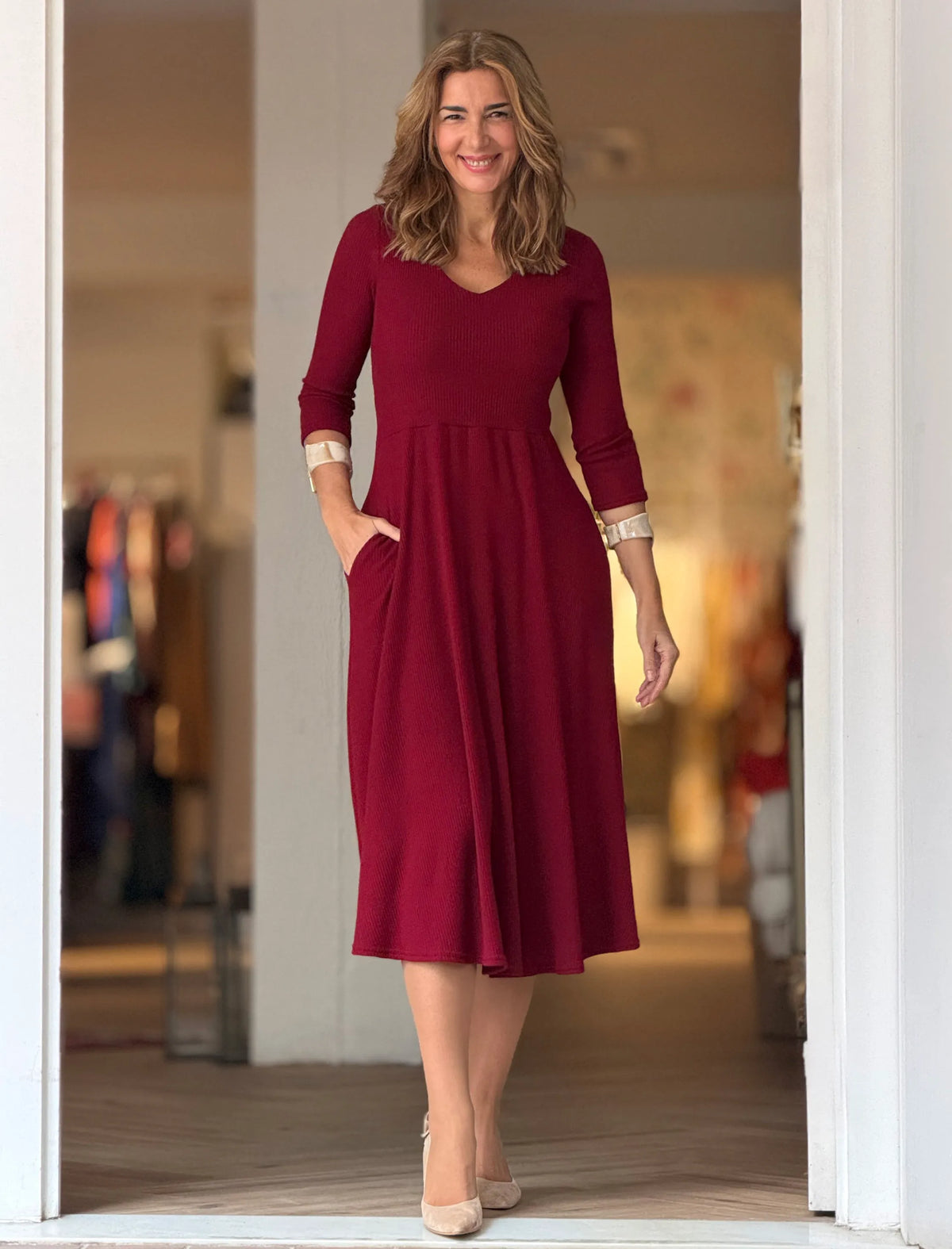 Vestido fondo de armario suave burdeos