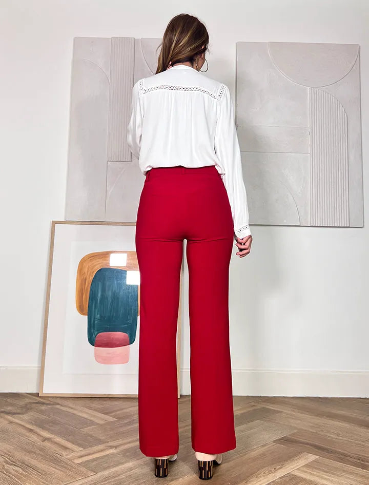 Pantalón ideal de bolsillos marsala