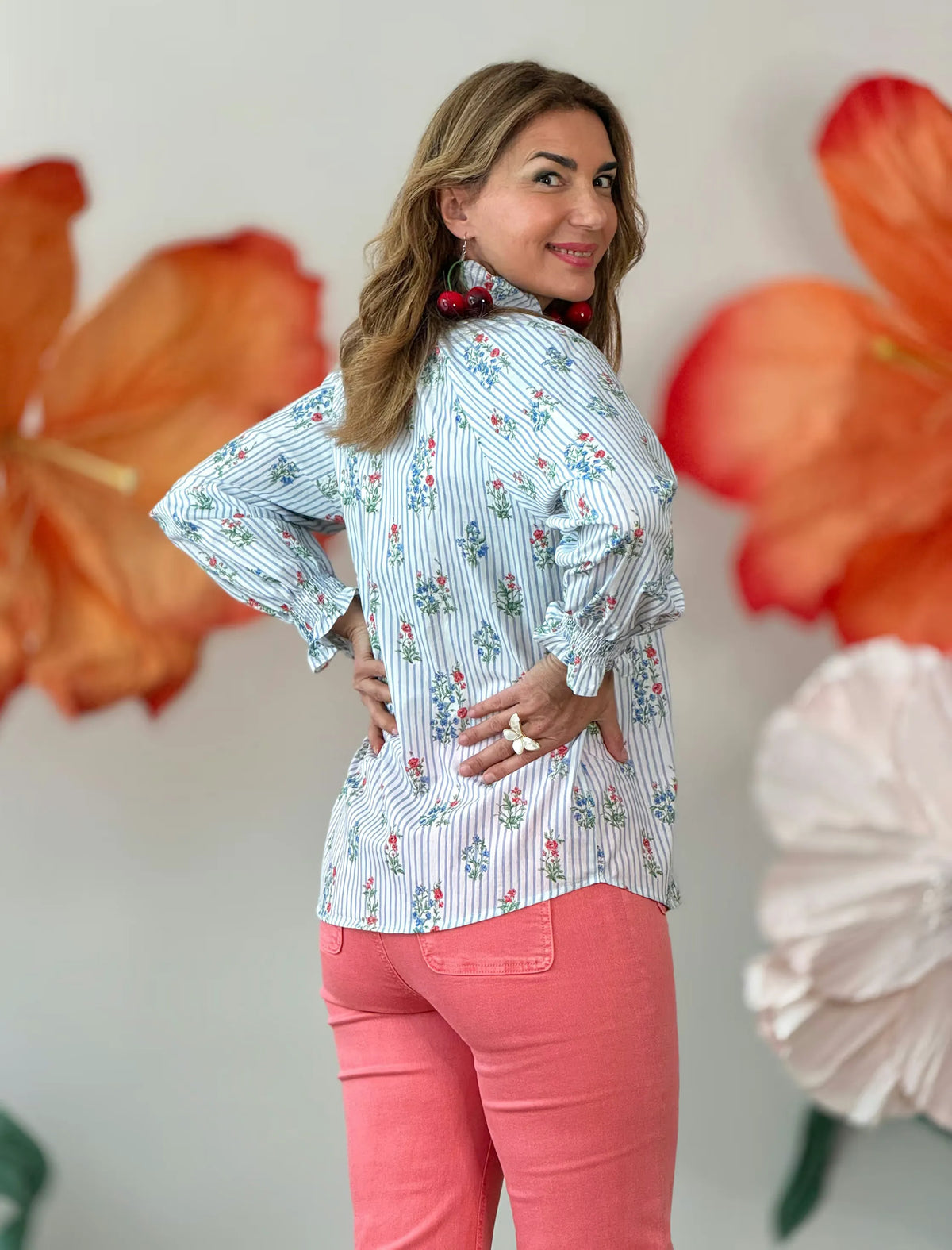 Camisa rayas y flores
