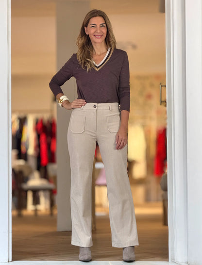 Total look chaqueta y pantalón de pana beig