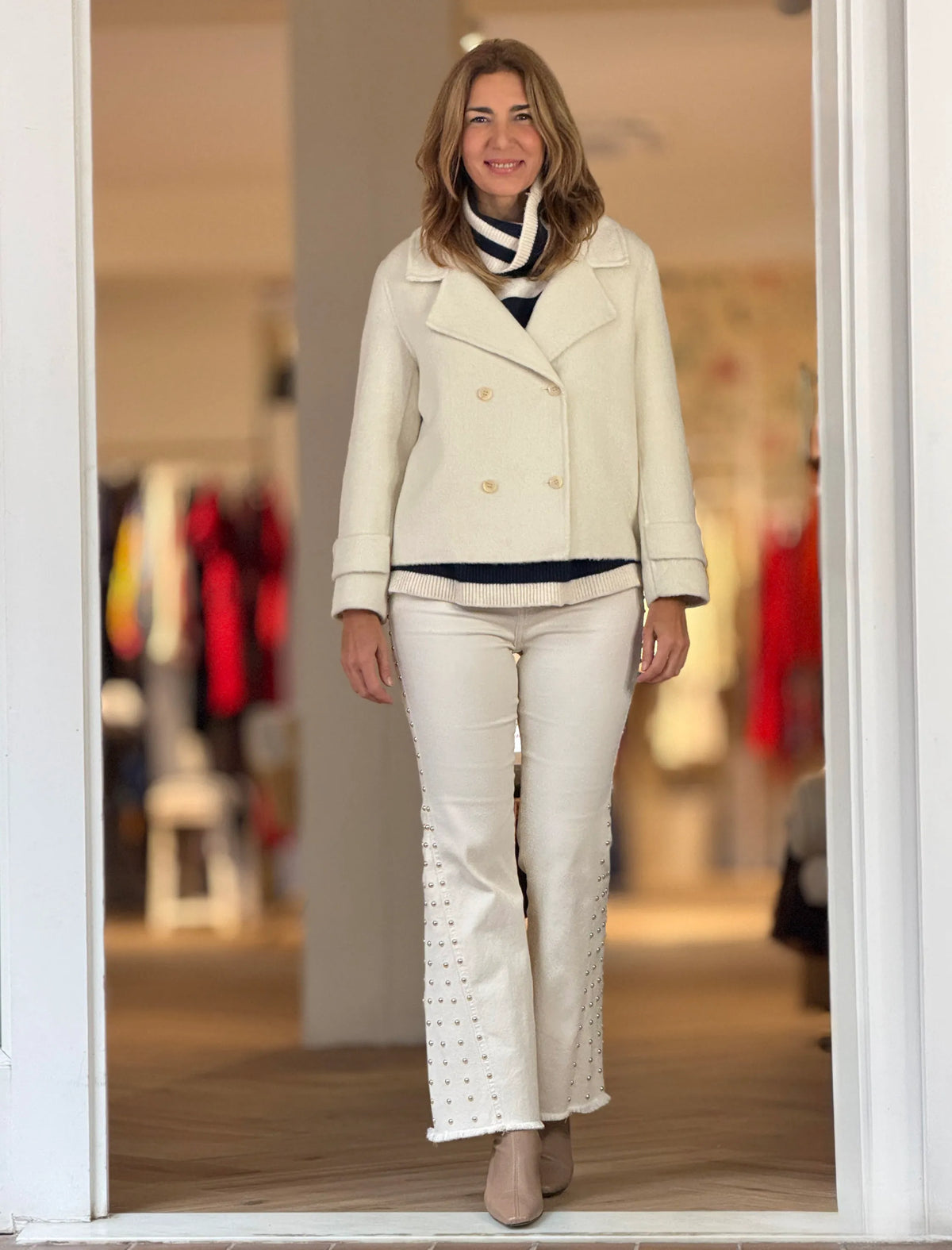 Chaqueta cruzada de lana beig claro