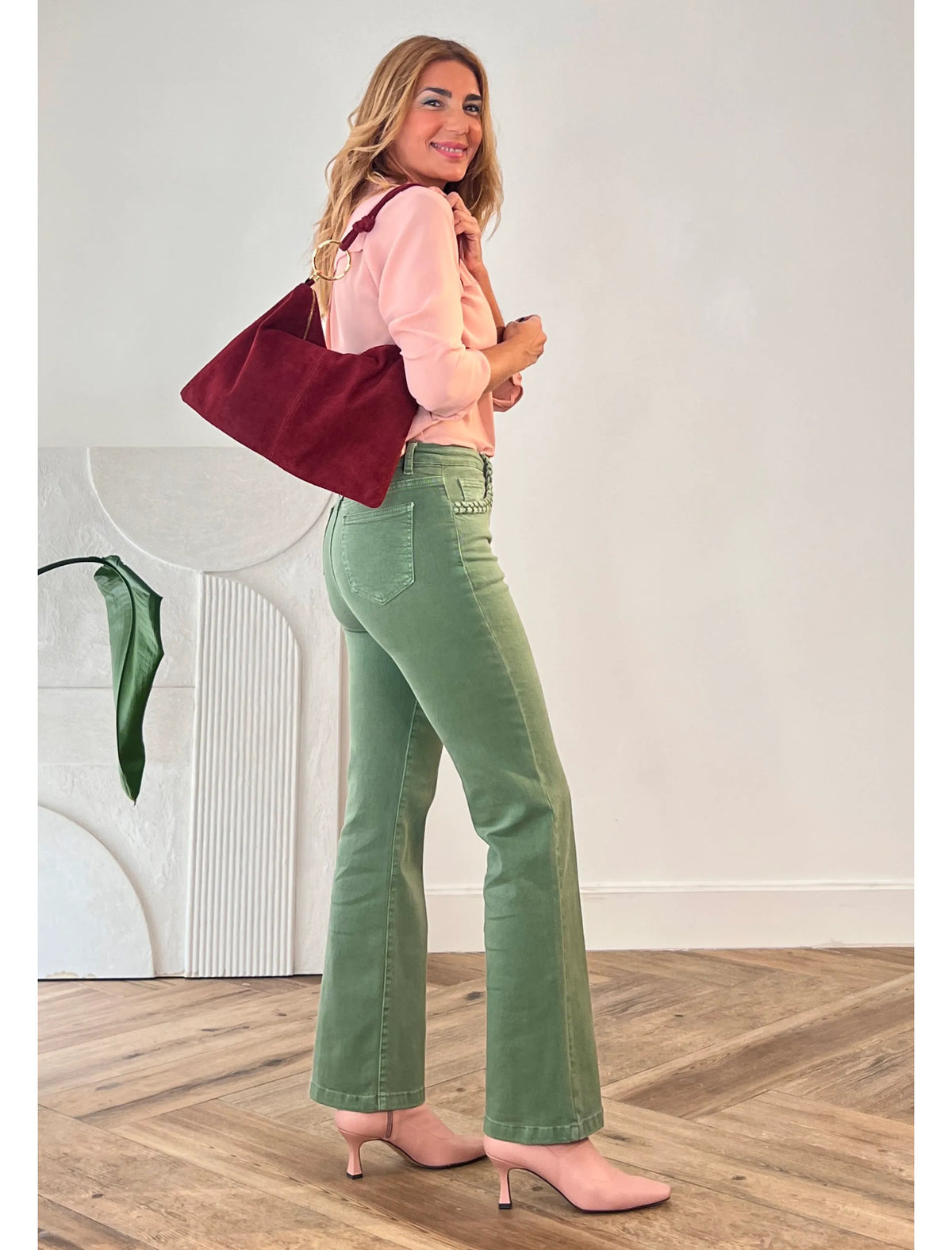 Pantalón vaquero bolsillos chic verde