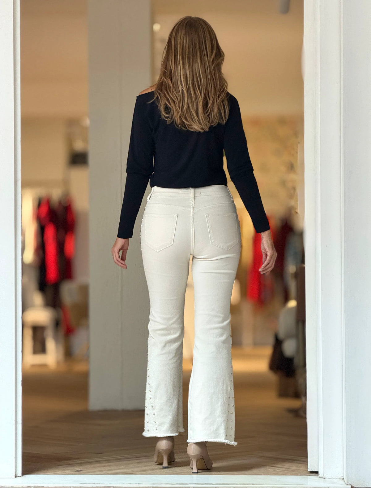 Pantalón vaquero tachas chic