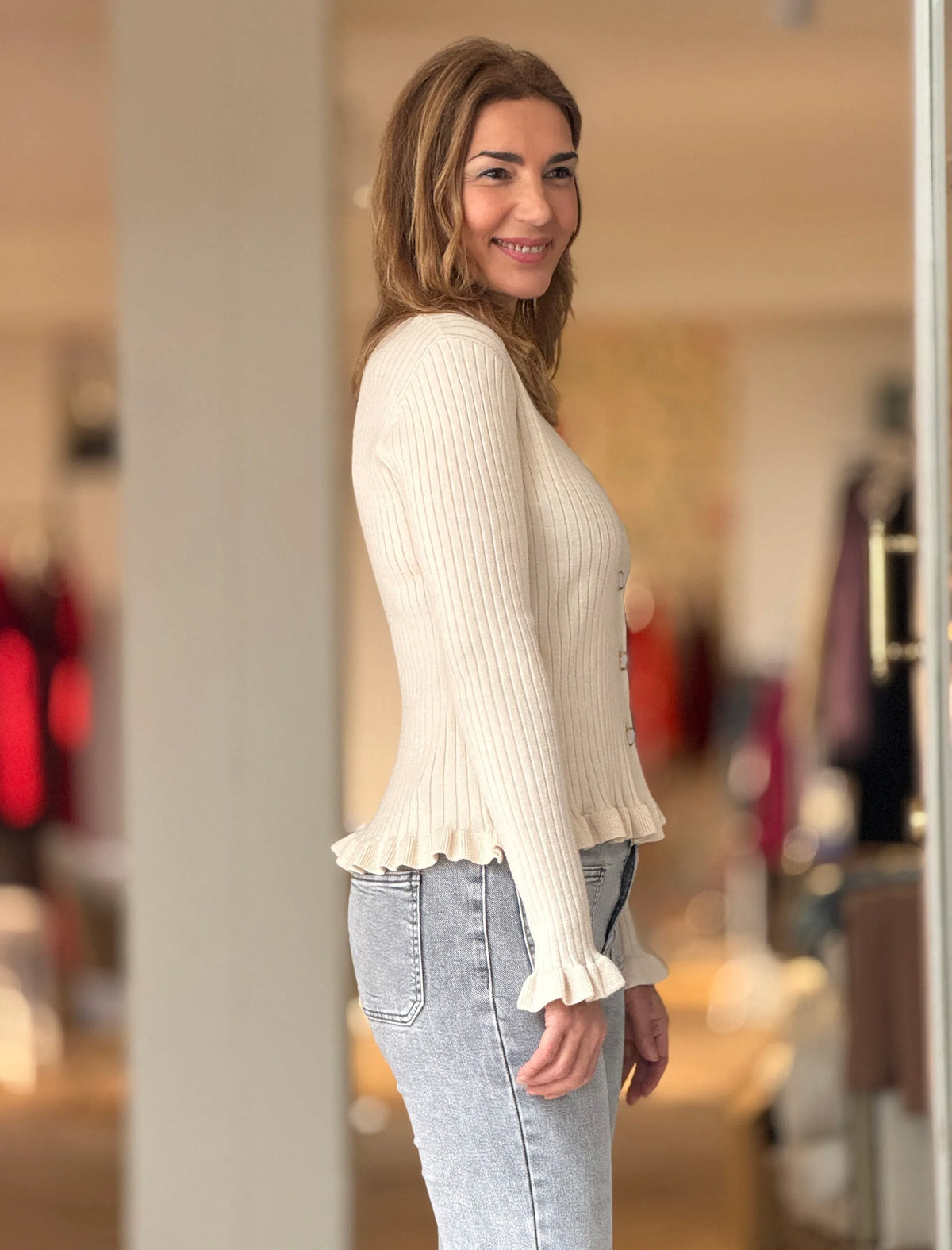 Rebeca beig botones chic