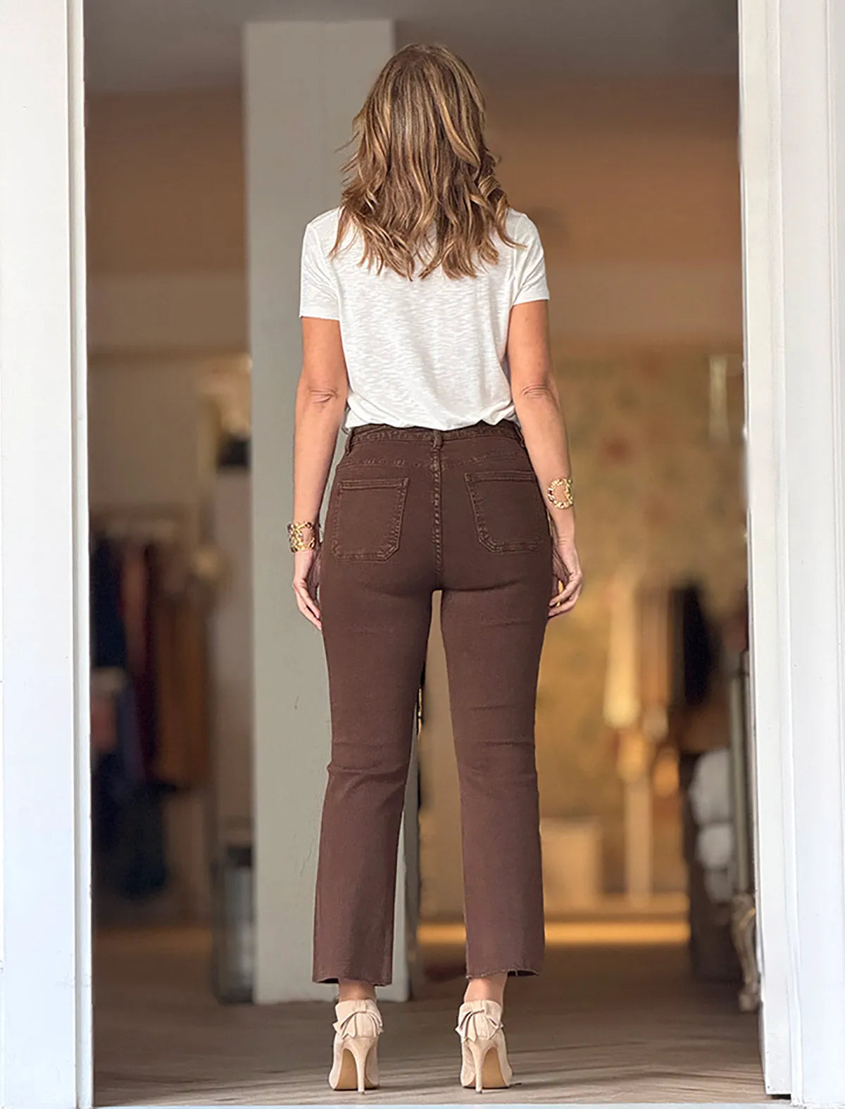 Pantalón vaquero marrón flare elástico