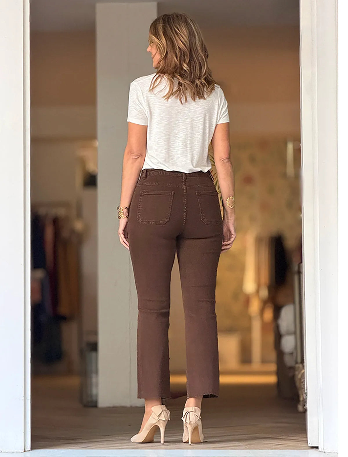 Pantalón vaquero marrón flare elástico