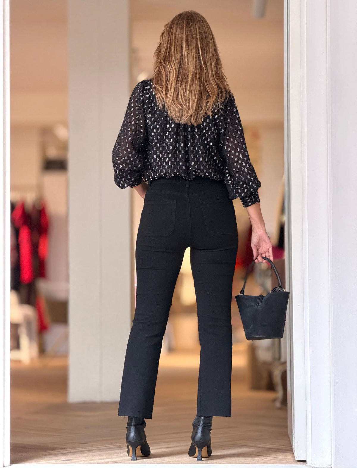 Pantalón vaquero negro bolsillos