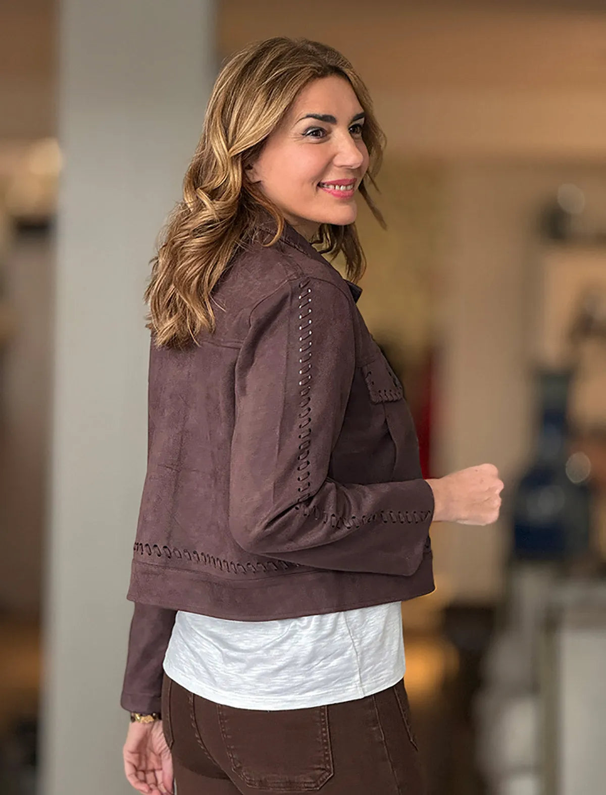 Chaqueta corta ideal de mujer marrón chocolate