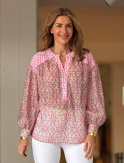 Blusa fluida rosa de florecitas