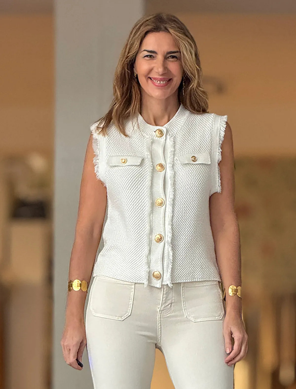 Chaleco blanca botones oro