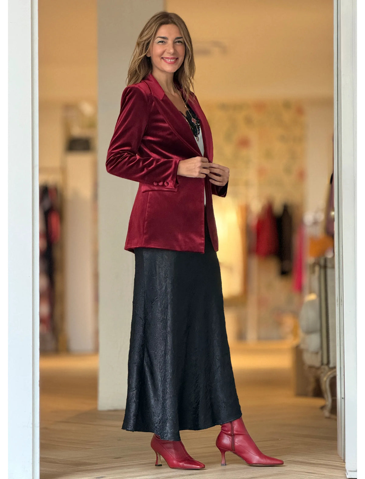 Chaqueta ideal de terciopelo burdeos