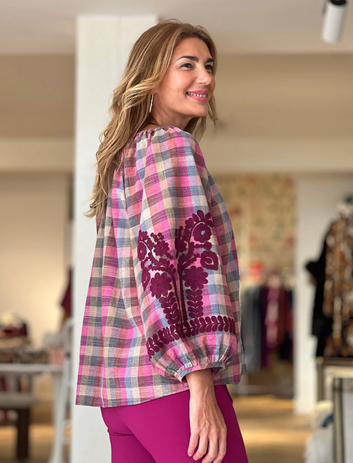 Camisa distinta y bonita