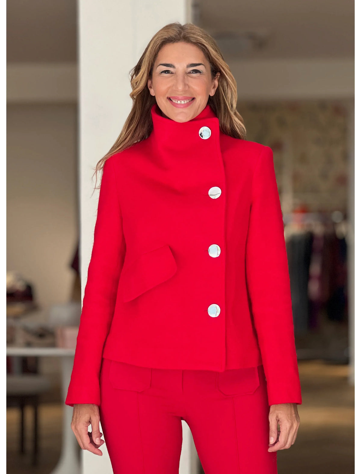Chaqueta supersuave de botones roja