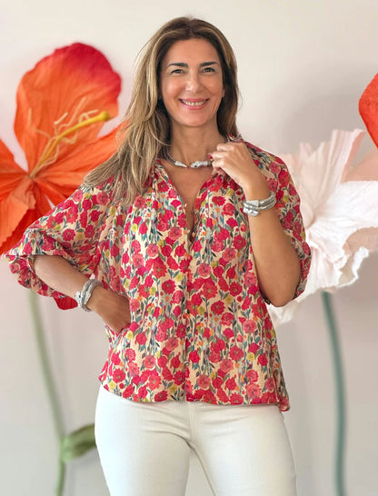 Camisa de flores bonitas