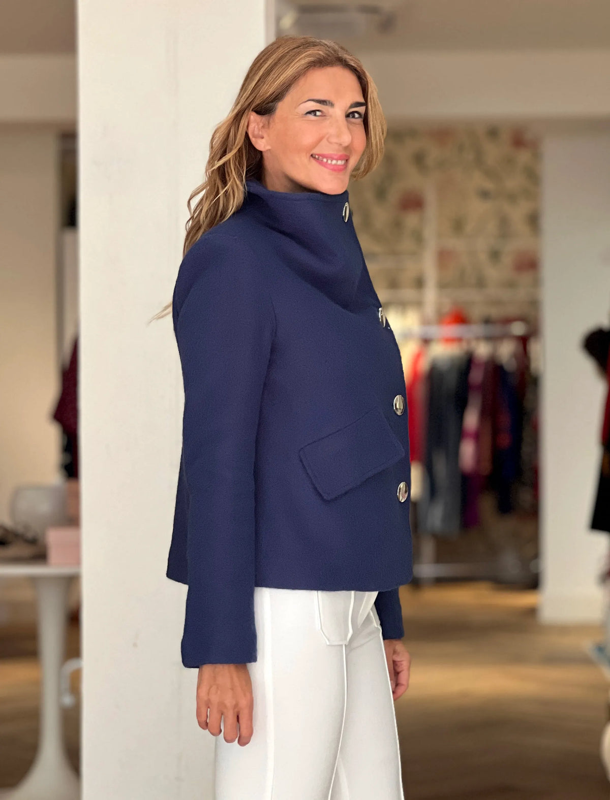 Chaqueta supersuave de botones azulón