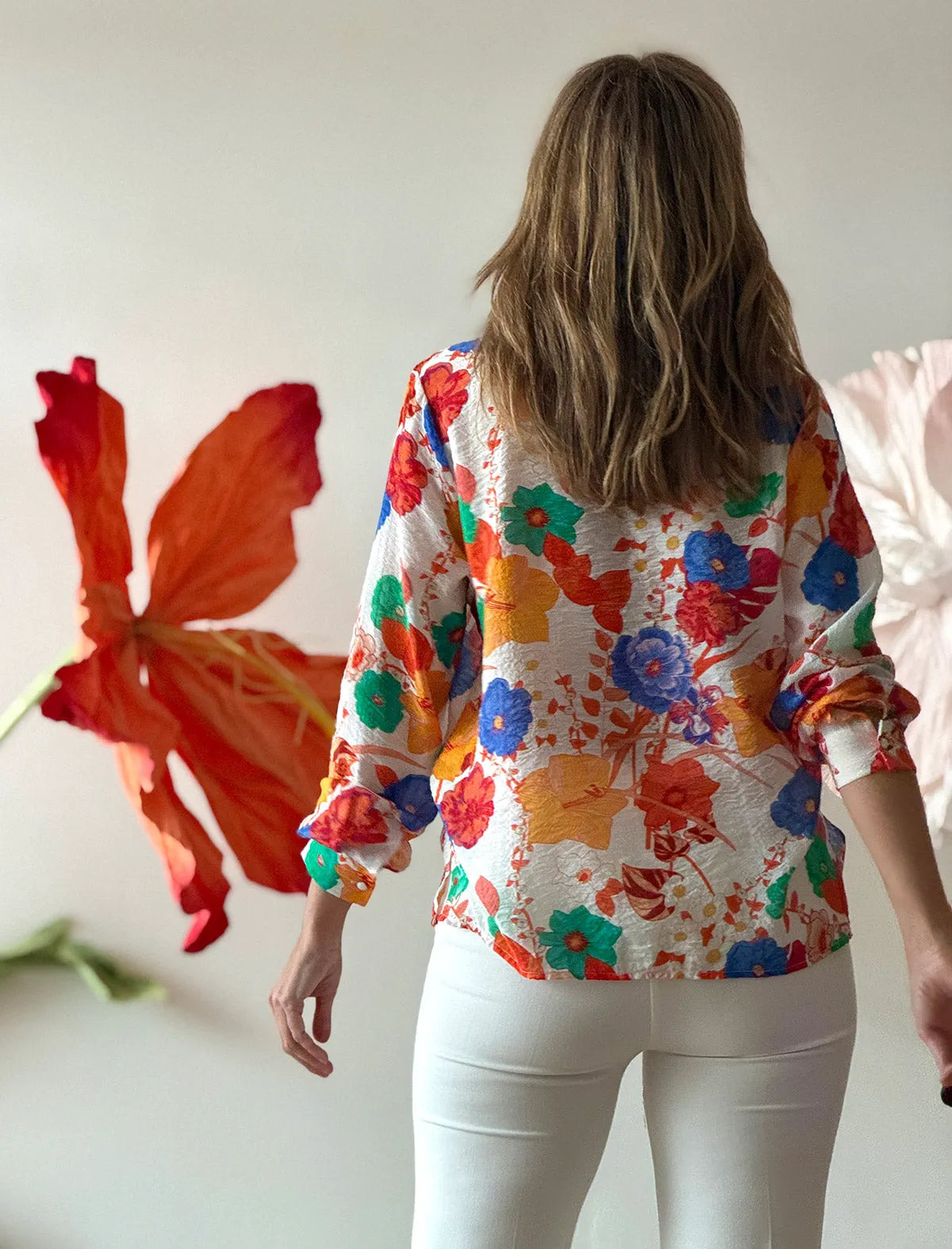Camisa fluida floral jardín chic