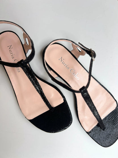 SANDALIA IMPRESCINDIBLE CHIC NEGRO