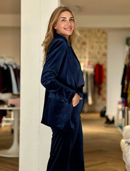 Look chaqueta y pantalón Ideal terciopelo azul