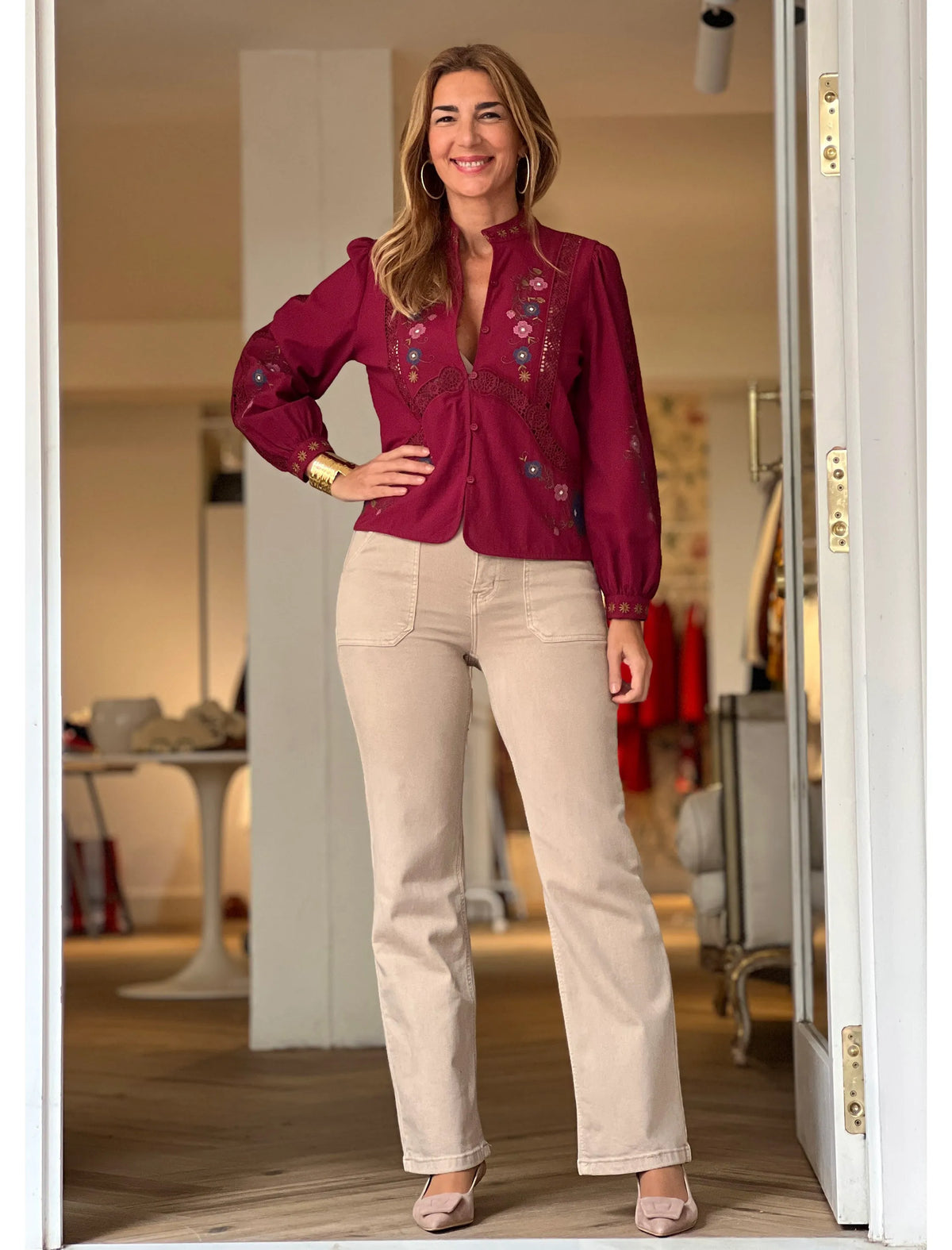 Pantalón vaquero beig talle alto