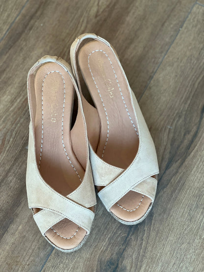 Alpargata de cuña piel puntera cruzada Provenza beige