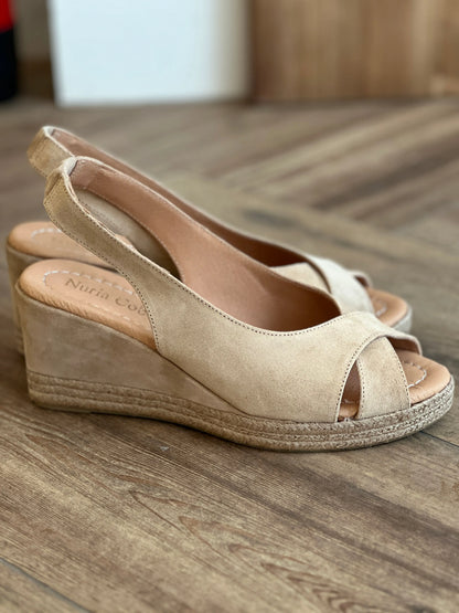 Alpargata de cuña piel puntera cruzada Provenza beige