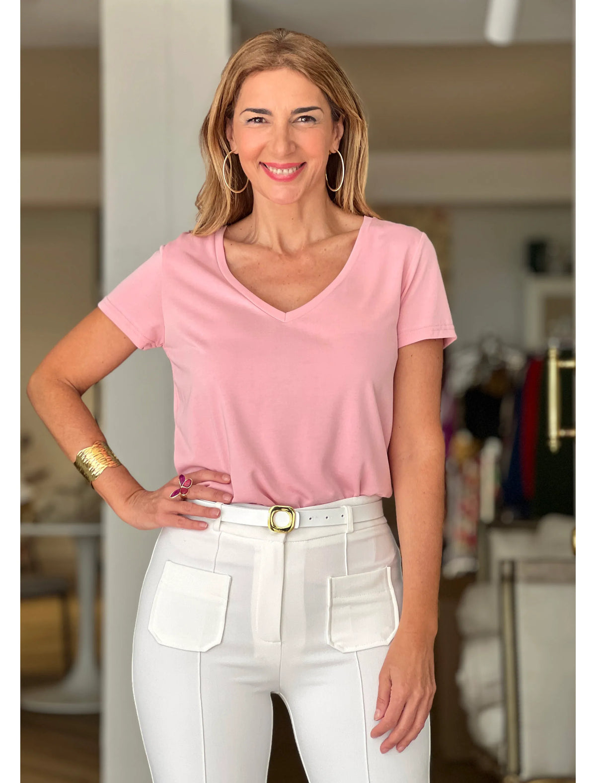 Camiseta ideal escote en pico rosa
