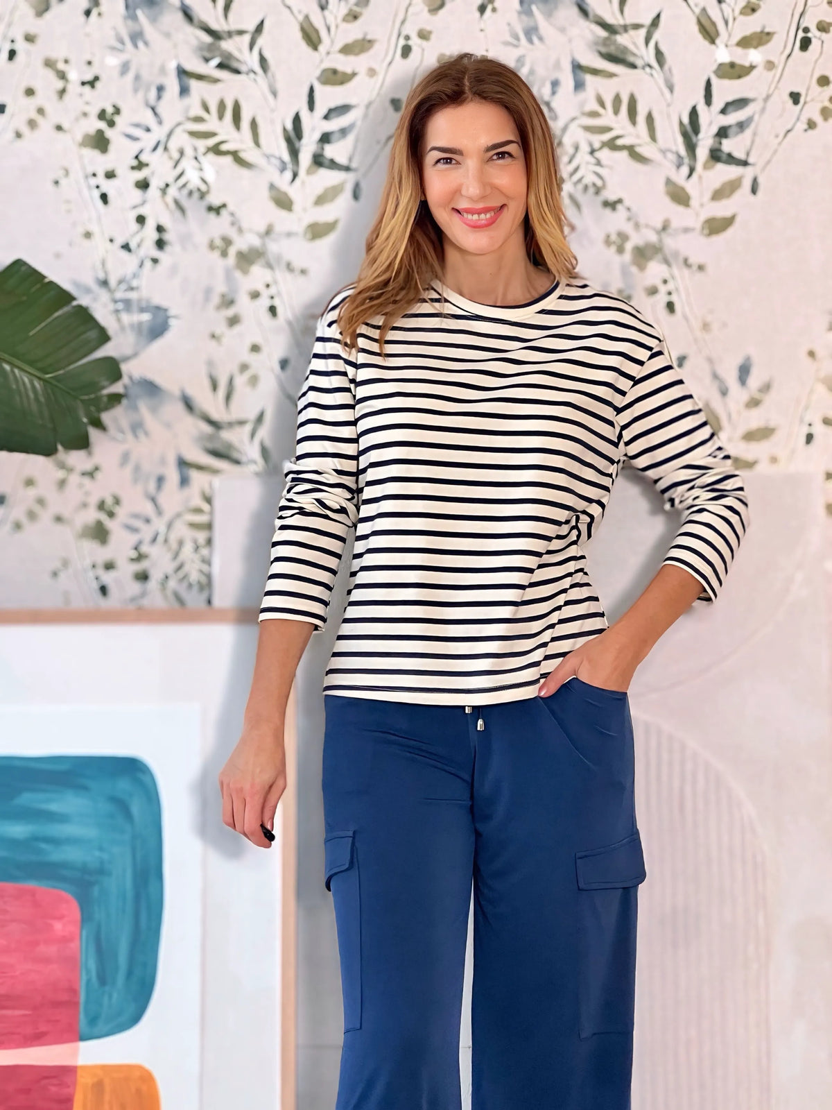 Camiseta marinera muy chic beige marino