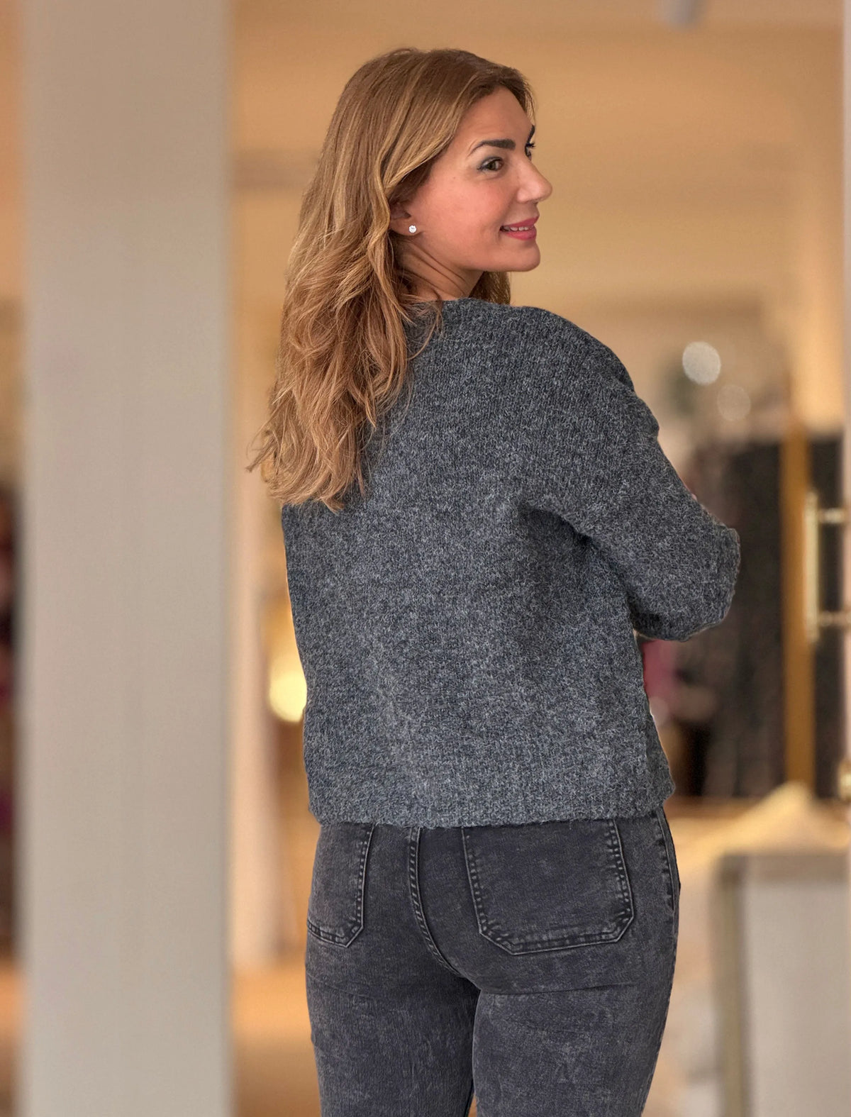 Jersey bordado gris