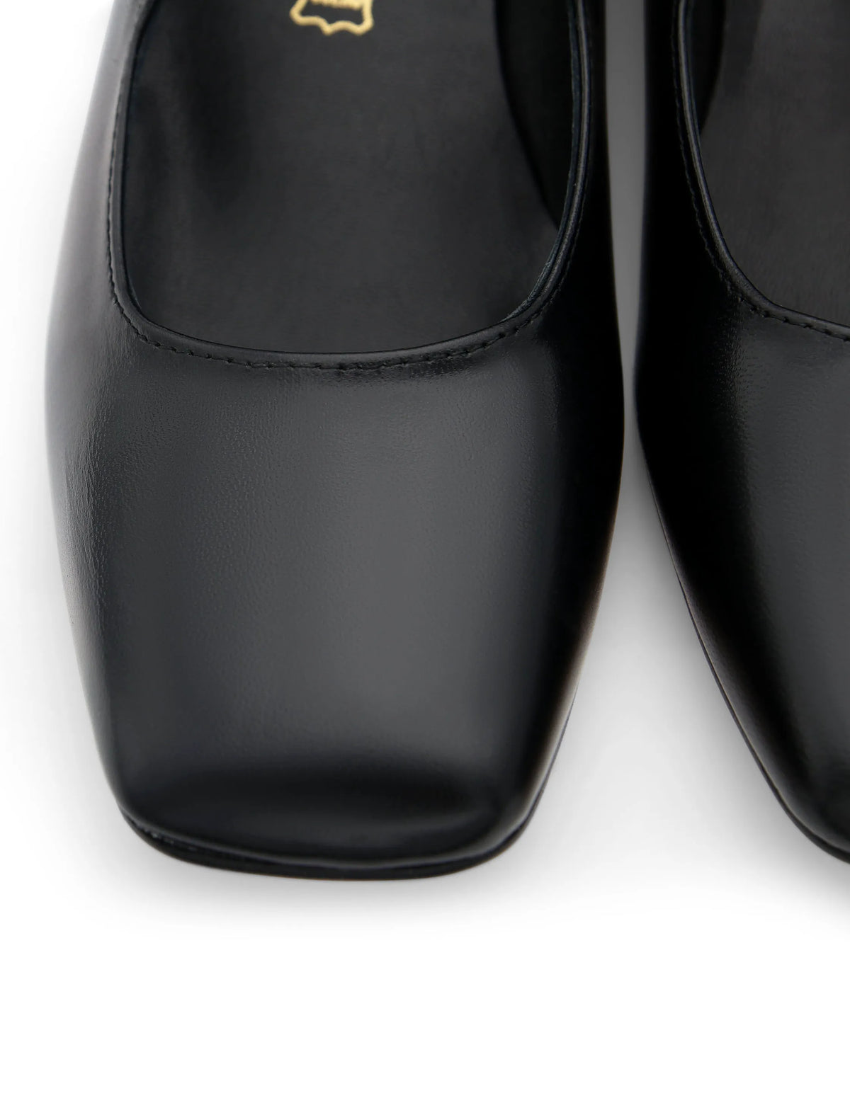 Mary Jane chic para todo negro