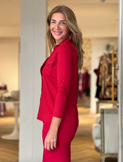 Camisa burdeos de mujer polo de bolsillos