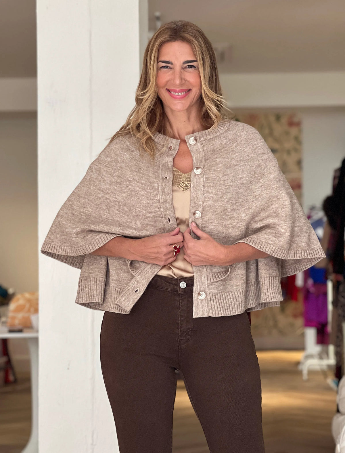 Top lencero suave y chic visón