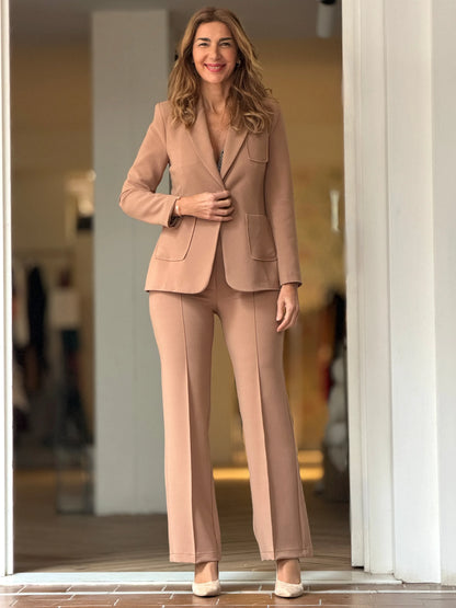 Pantalón camel ideal de bolsillos