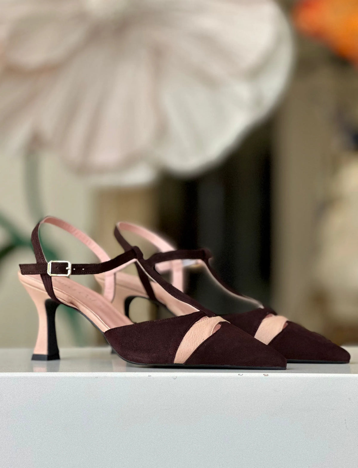 Zapato de salón tacón medio nude marrón Francine